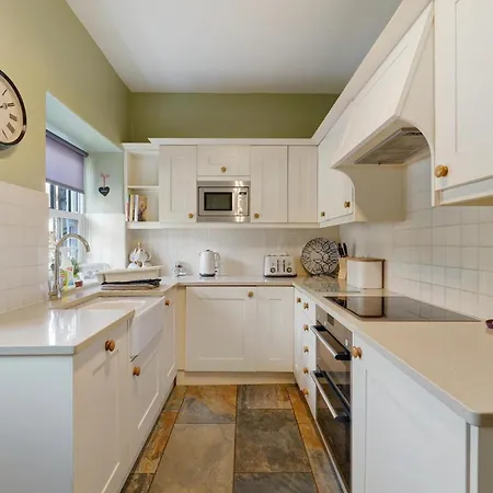 2 Bed In Skelwith Bridge Oc-Lr128 Vakantiehuis Elterwater