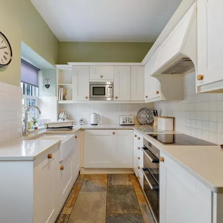 Vakantiehuis 2 Bed In Skelwith Bridge Oc-Lr128 *
